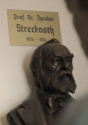 Messingschild "Dr. Strecknoth" mit Büste